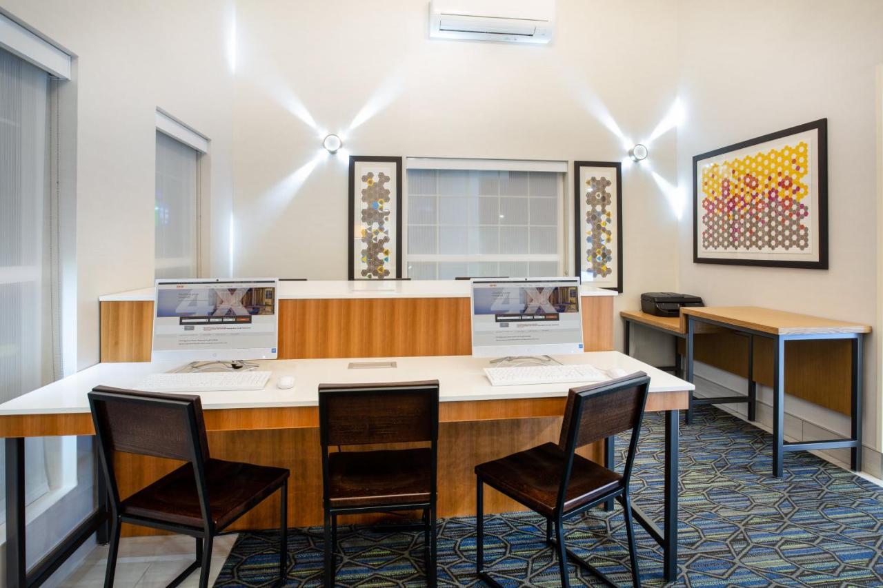 Holiday Inn Express & Suites Lincoln City By Ihg Екстер'єр фото