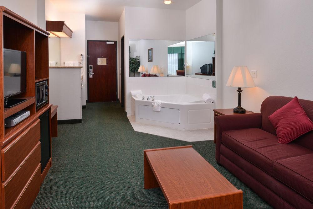 Holiday Inn Express & Suites Lincoln City By Ihg Екстер'єр фото