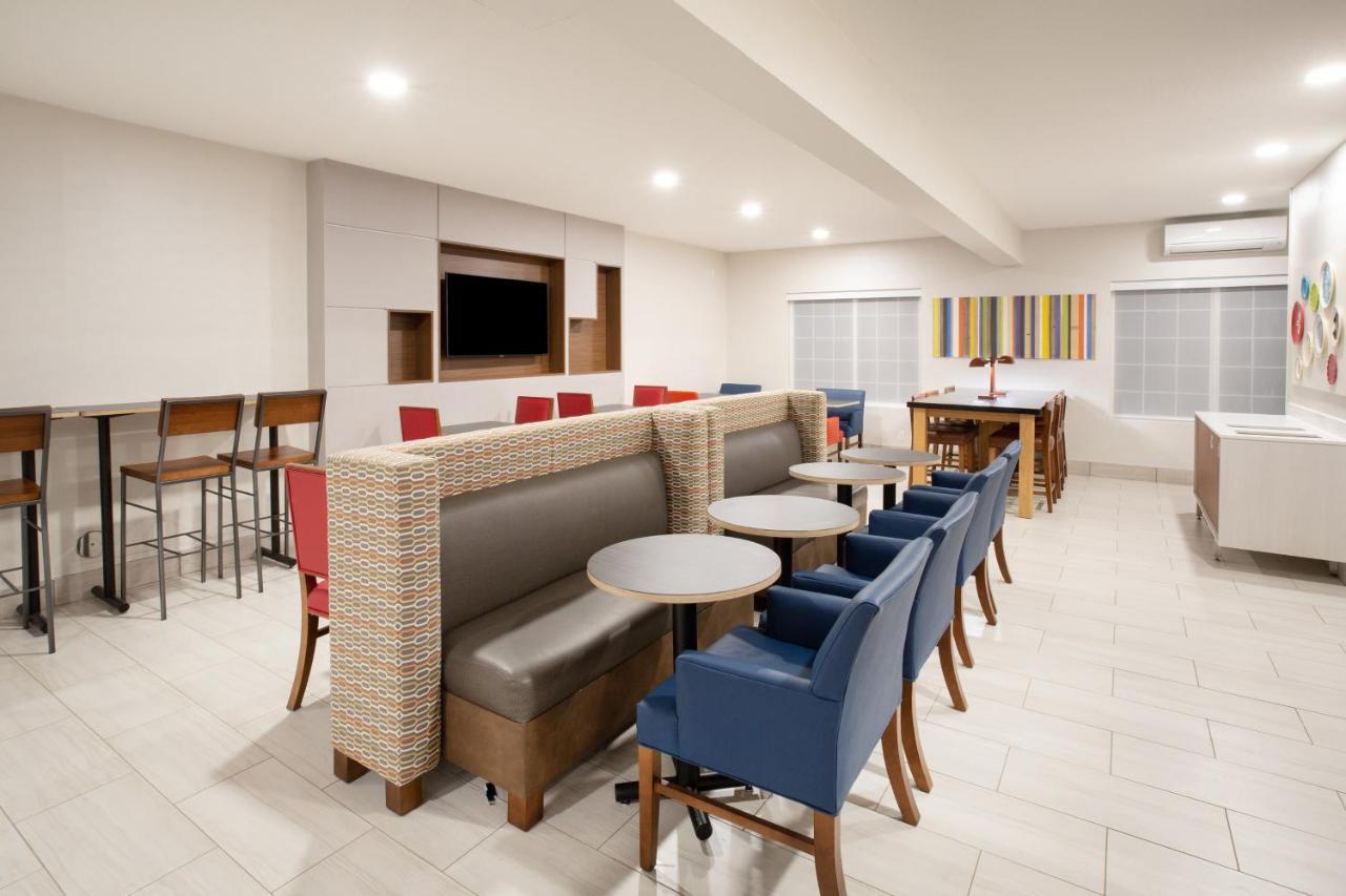 Holiday Inn Express & Suites Lincoln City By Ihg Екстер'єр фото