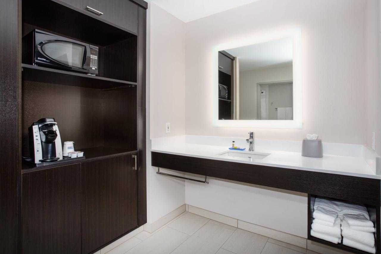 Holiday Inn Express & Suites Lincoln City By Ihg Екстер'єр фото