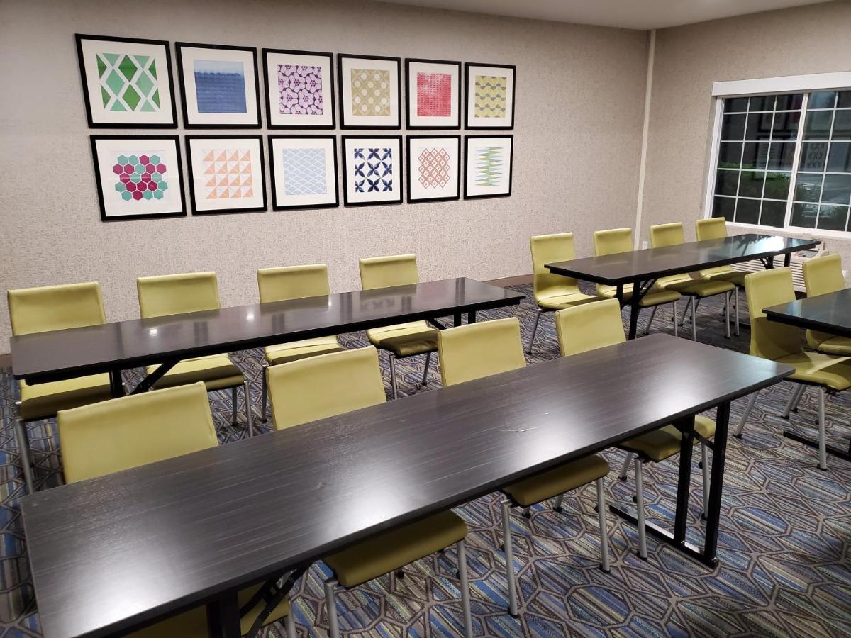 Holiday Inn Express & Suites Lincoln City By Ihg Екстер'єр фото